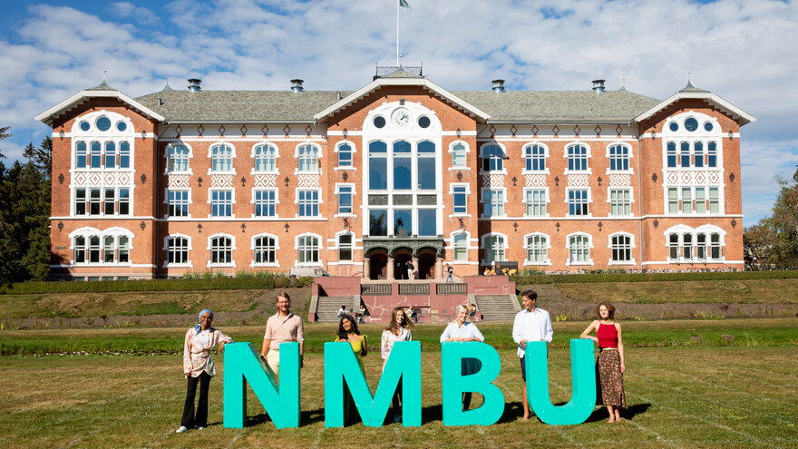 Studenter på campus, NMBU.