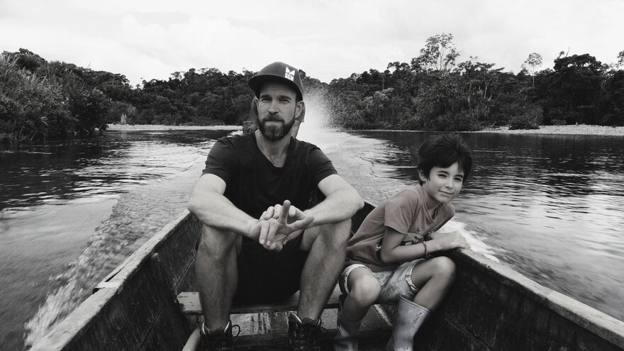 NMBU PhD Fellow Gard Frækaland Vangsnes and his son Sebastian. Vangnes and his family lived in a Shuar community in Ecuador during a 10-month period of fieldwork in the Amazon.  